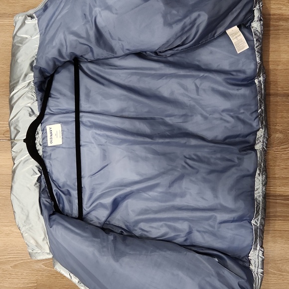 Water-Resistant Shiny Puffer Jacket - Picture 6 of 11